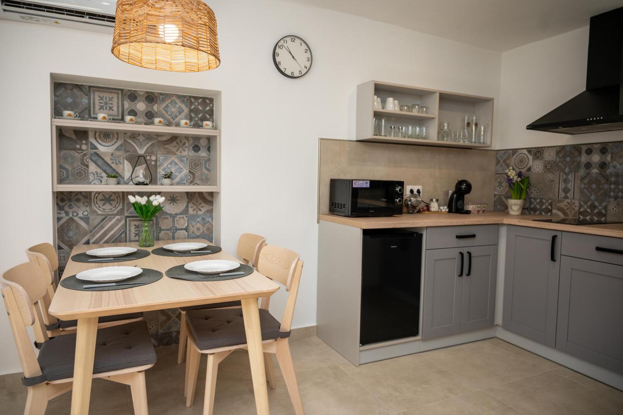 Tuenderkert Apartman Gyula Exteriér fotografie